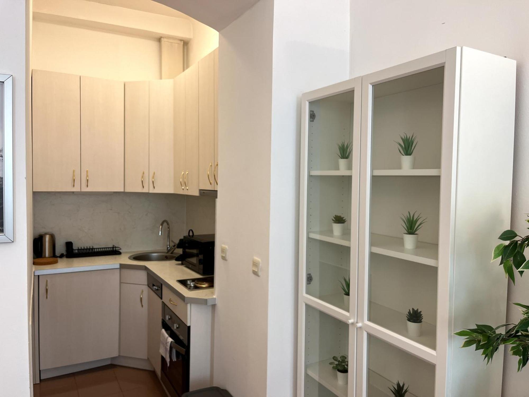 Apartment Cozy Two-bedroom Near Metro *