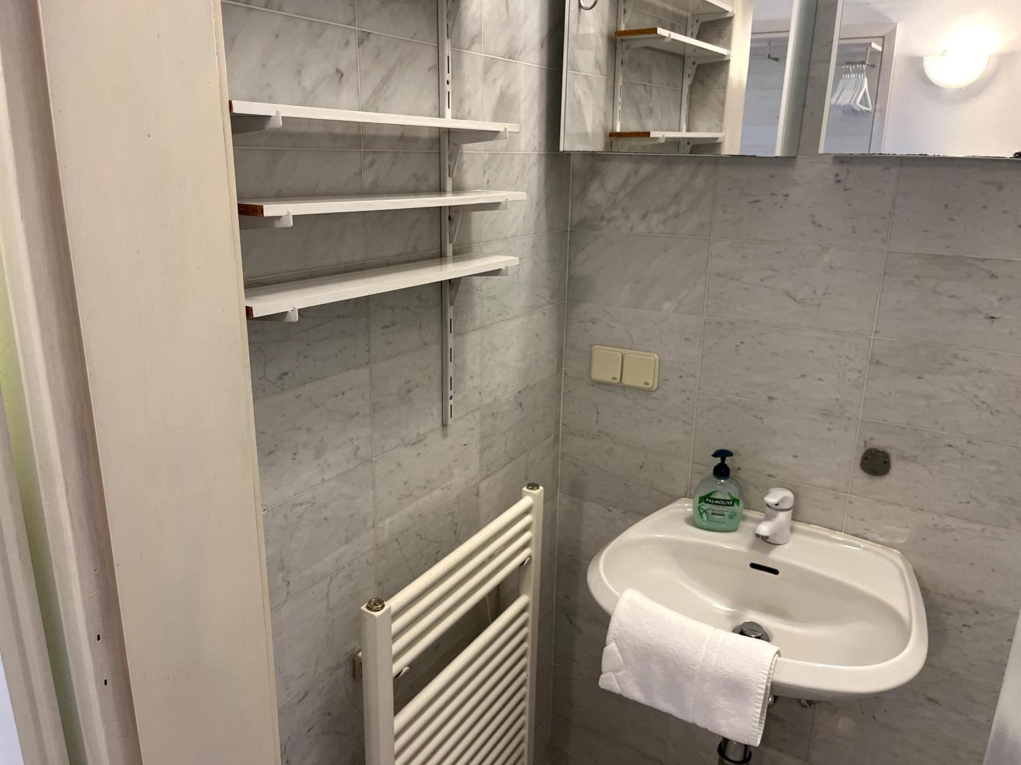 Apartment Cozy Two-bedroom Near Metro Wien